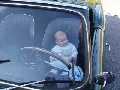 Tommaso in auto